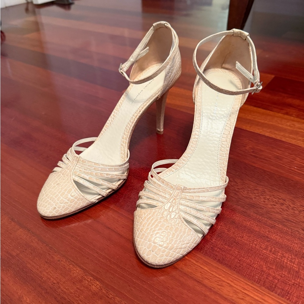 Elegant Croc-Embossed Heels